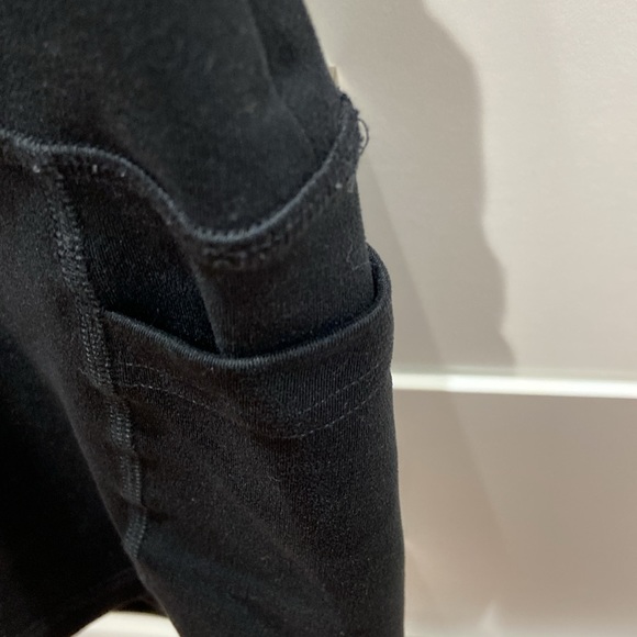 Gilly Hicks shorts side pockets XS - Picture 4 of 5